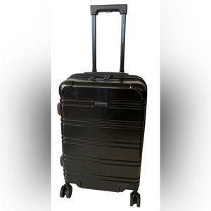 Travelers  French connection 21 inch expandable heart case New